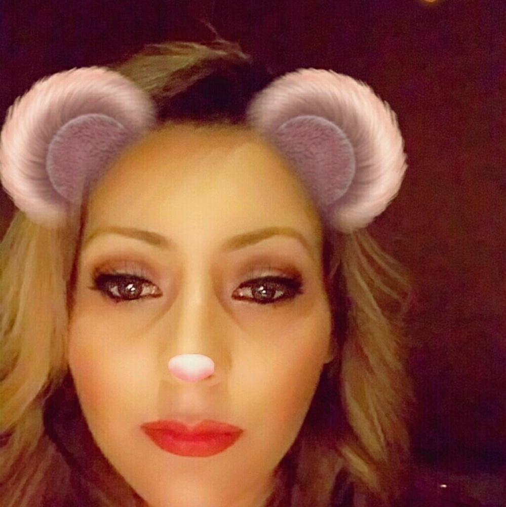 Meet your Posher, Vanessa